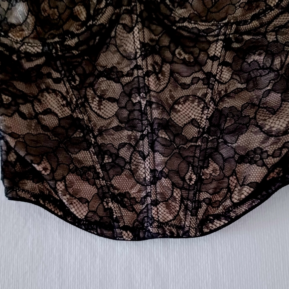 Vintage Oscar de La Renta Black Lace Corset/ Bustier, 34C - Picture 5 of 15